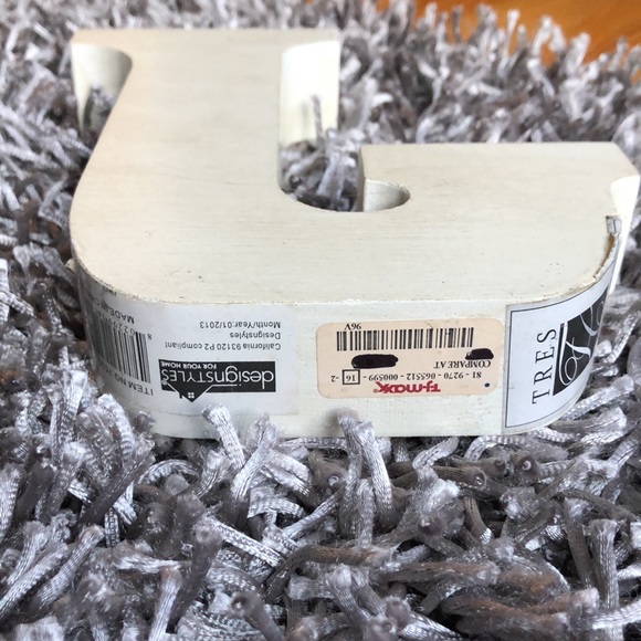 NWT letter j wooden shelf accent - Picture 5 of 5